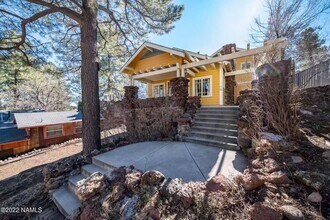 907 W Summit Ave in Flagstaff, AZ - Building Photo - Building Photo