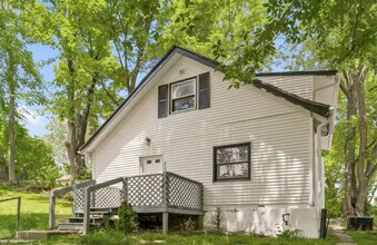 8842 Lexington Ave in Independence, MO - Building Photo - Building Photo