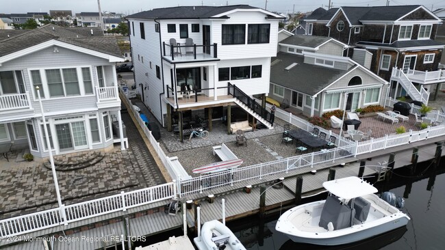 211 Bay Beach Way in Lavallette, NJ - Building Photo - Building Photo