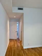 11535 Rochester Ave in Los Angeles, CA - Building Photo - Building Photo