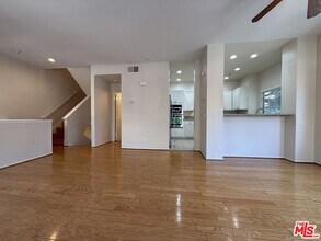 13975 Lemoli Ave in Hawthorne, CA - Foto de edificio - Building Photo