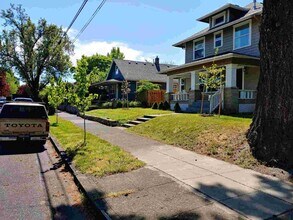 7817 N Haven Ave, Unit 1 in Portland, OR - Building Photo - Building Photo