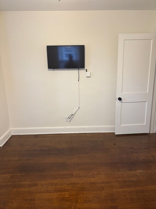 4302 W Franklin St in Richmond, VA - Building Photo - Building Photo