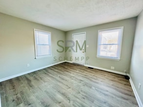 913 Euclid Ave in Louisville, KY - Building Photo - Building Photo