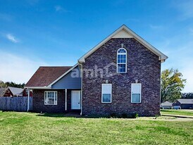 1039 Saddle Wood Dr in Mount Juliet, TN - Building Photo