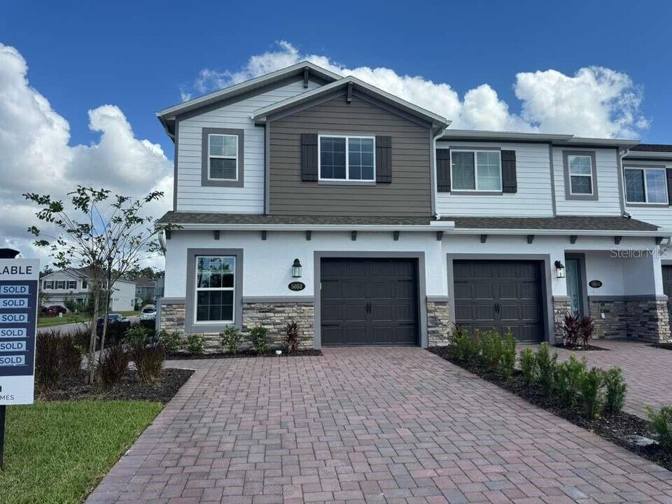 5053 Prairie Preserve Run in St. Cloud, FL - Building Photo