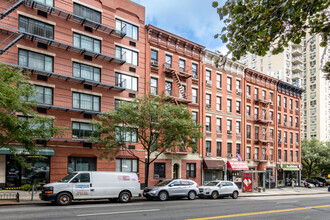 1665 York Avenue in New York, NY - Building Photo - Building Photo