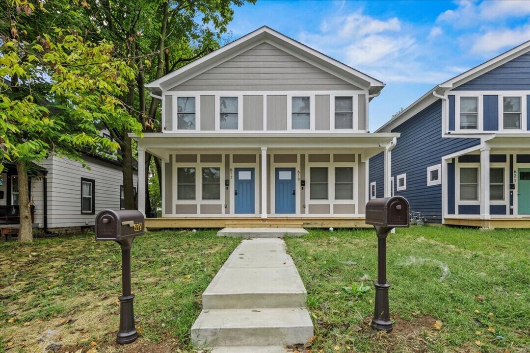 617 W 39th St in Indianapolis, IN - Building Photo