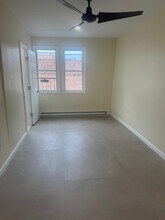 566 Newark Ave, Unit 2 in Jersey City, NJ - Building Photo - Building Photo