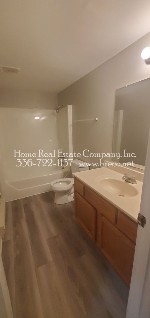 1400 W Academy St in Winston-Salem, NC - Building Photo - Building Photo