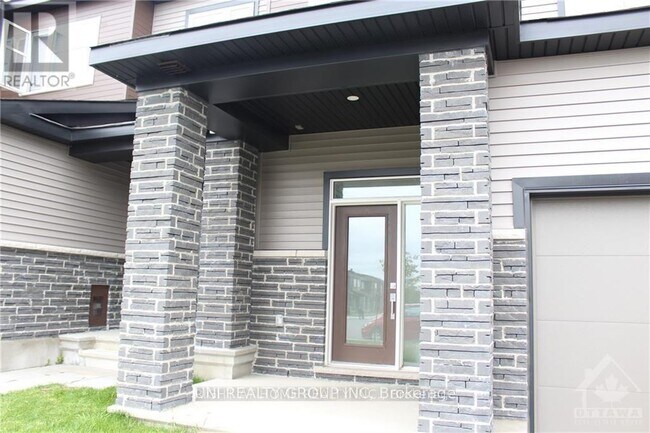 151 Bending Way in Ottawa, ON - Building Photo - Building Photo
