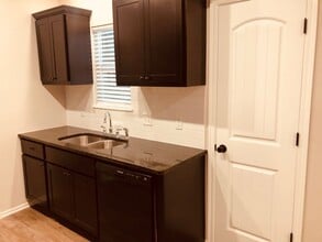 344 Chalk Hill Ct in Edmond, OK - Building Photo - Building Photo