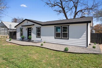 901 S Church St in Georgetown, TX - Building Photo - Building Photo