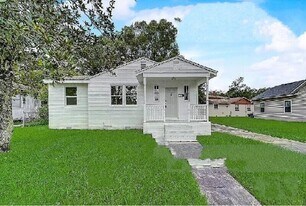 1718 Mc Millan St in Jacksonville, FL - Building Photo