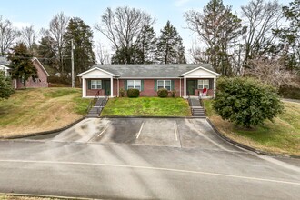 120 Sugar Fork rd in Dandridge, TN - Building Photo - Building Photo