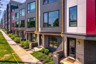 1240 W 70th St in Cleveland, OH - Building Photo - Building Photo