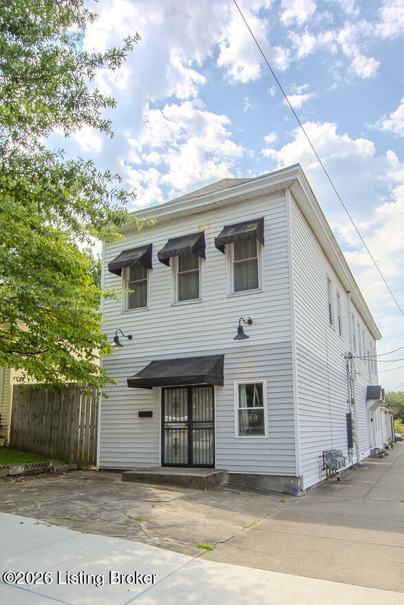 1000 E Caldwell St