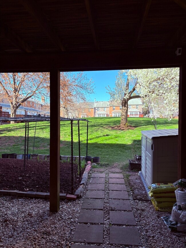 property at 21082 Gladstone Dr