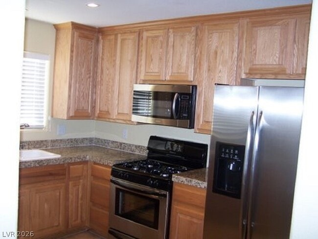 6045 Aripeka St in Henderson, NV - Building Photo - Building Photo