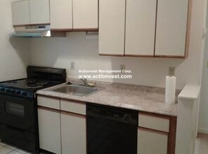 1423 Commonwealth Ave, Unit 204 in Boston, MA - Foto de edificio - Building Photo