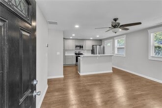859 Belgarde Pl SE in Atlanta, GA - Building Photo - Building Photo