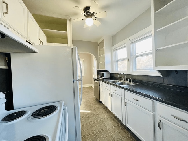 2914 N 49th Ave in Omaha, NE - Building Photo - Building Photo