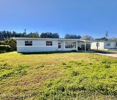 2946 Matthew Dr in Rockledge, FL - Building Photo