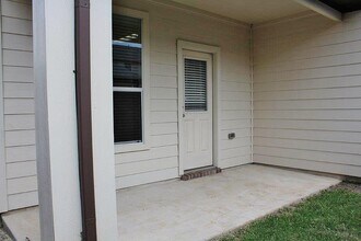 9715 Cira Court in Houston, TX - Building Photo - Building Photo