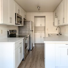 65 on 64th in Seattle, WA - Building Photo - Interior Photo