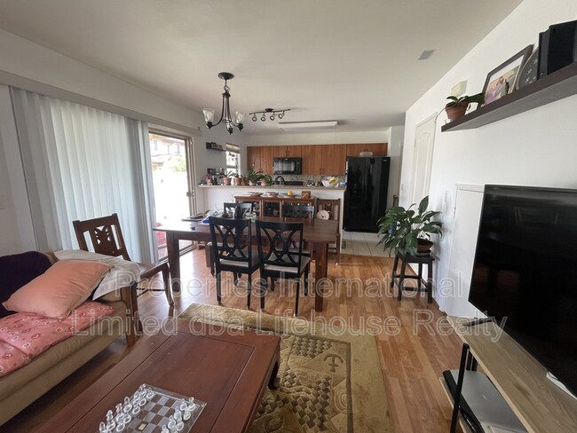 property at 95-989-989 Ukuwai St
