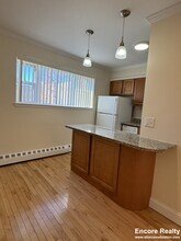 15 Dwight St, Unit #3B in Boston, MA - Building Photo - Building Photo