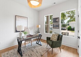 2413 Pruitt St in Charlotte, NC - Building Photo - Building Photo