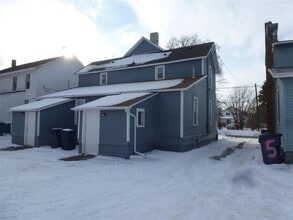 205 S Catherine St in Bay City, MI - Building Photo - Building Photo