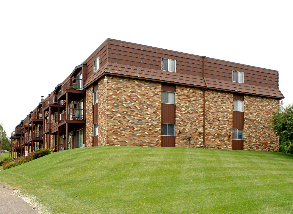 Westview Village Apartments in Hastings, MN - Foto de edificio