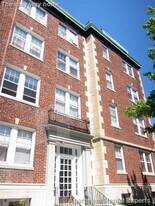 155 Summer St, Unit #11F in Somerville, MA - Building Photo