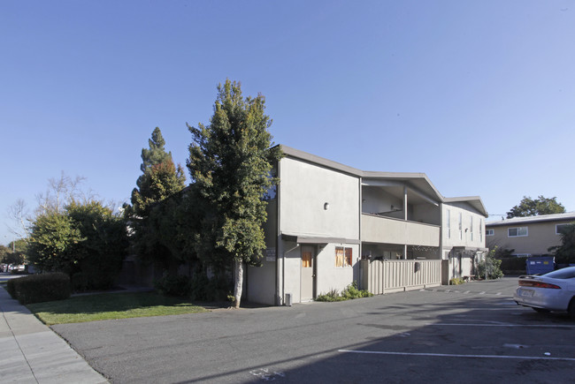 Acalanes in Sunnyvale, CA - Building Photo - Building Photo