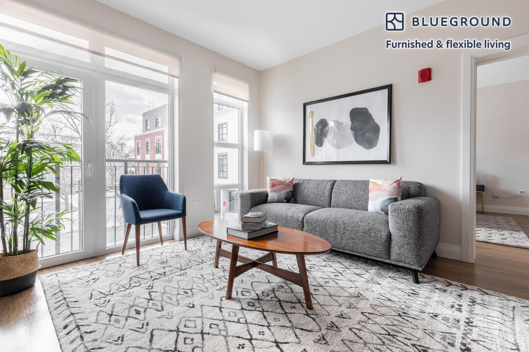 28 Austin St, Unit FL2-ID975 in Newton, MA - Building Photo