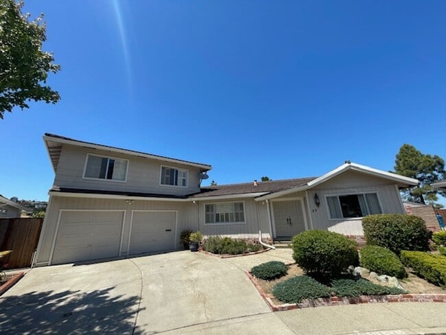 property at 27 Whitman Ct