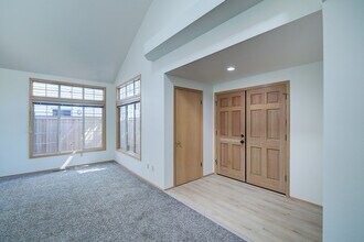 3733 248th Ave SE in Issaquah, WA - Building Photo - Building Photo