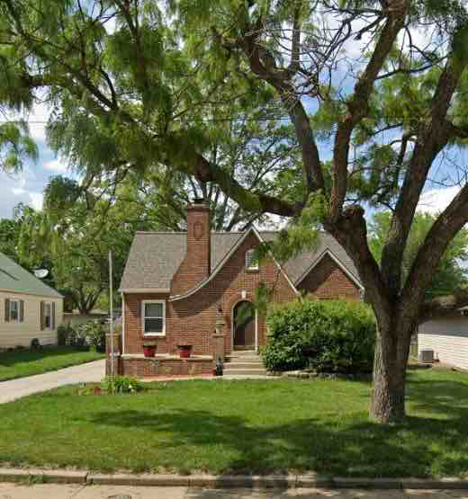 1818 Lincoln St in Beatrice, NE - Building Photo