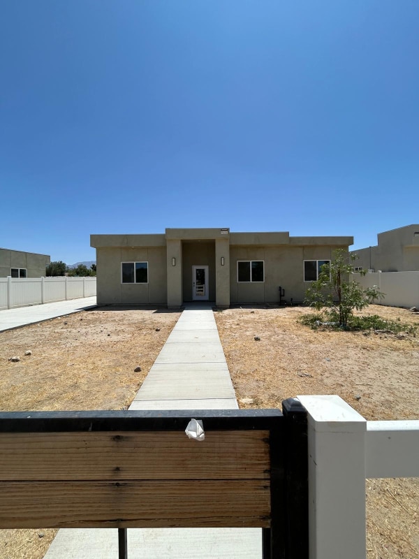 property at 9232 E Ave T 6