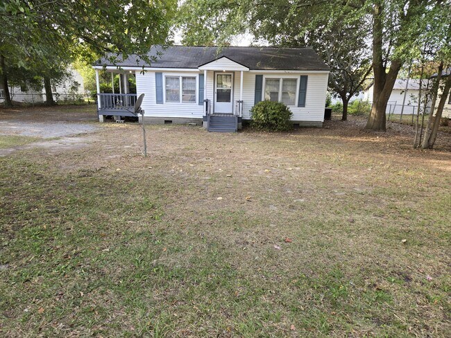 1102 Southern Ave in Fayetteville, NC - Building Photo - Building Photo