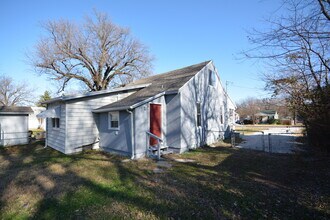 2523 N Lyon Ave in Springfield, MO - Building Photo - Building Photo