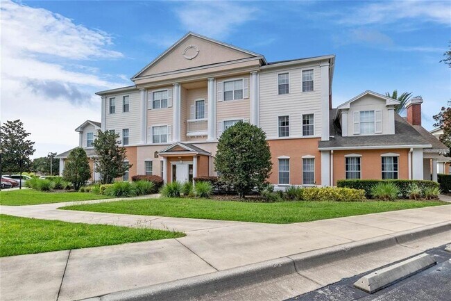 1598 Heritage Crossing Ct in Kissimmee, FL - Foto de edificio - Building Photo