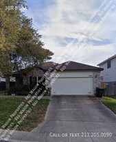 5302 Stormy Dawn in San Antonio, TX - Building Photo