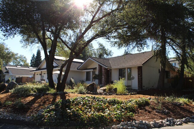 7610 Woodborough Dr in Granite Bay, CA - Building Photo - Building Photo