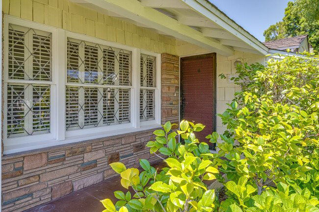 12312 Hatteras St in Los Angeles, CA - Foto de edificio - Building Photo