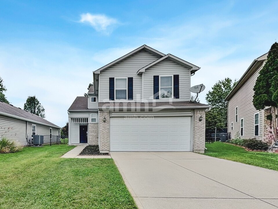 4708 Whitview Ln in Indianapolis, IN - Building Photo