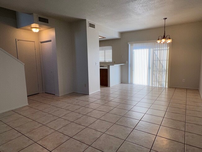 2986 N Oregon St in Chandler, AZ - Building Photo - Building Photo