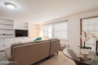 4 20th Ave S, Unit LOWER UNIT in Jacksonville Beach, FL - Building Photo - Building Photo